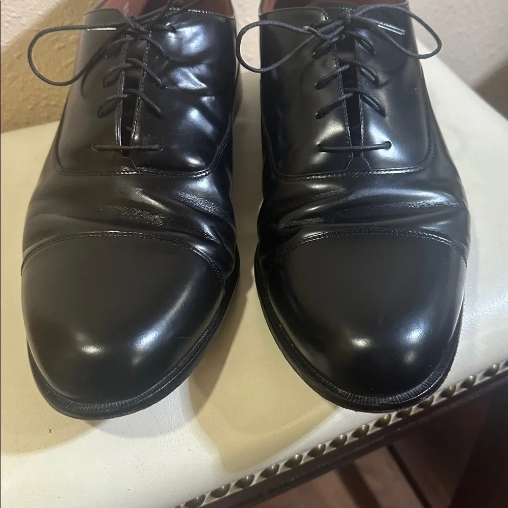 Bostonian Classics First Flex cap-toe oxford dress shoes. Size 14